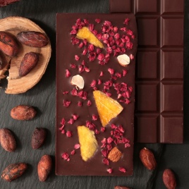 Шоколад гурме горький, тёмный 80% какао с манго, миндалем и малиной натуральный без ГМО